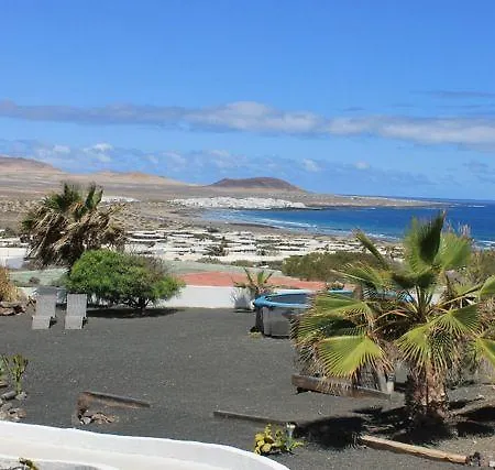 Crusoe * Famara
